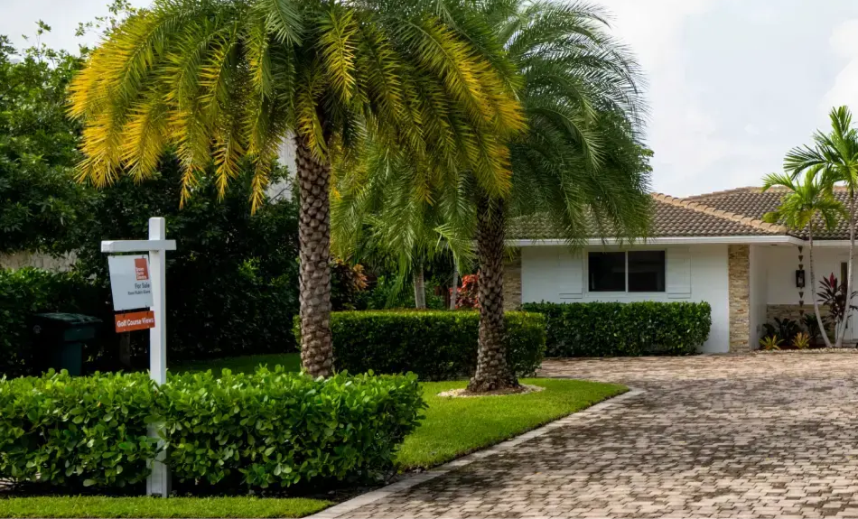 How to Sell Your Home Fast in Miami (2025 Seller Strategy)